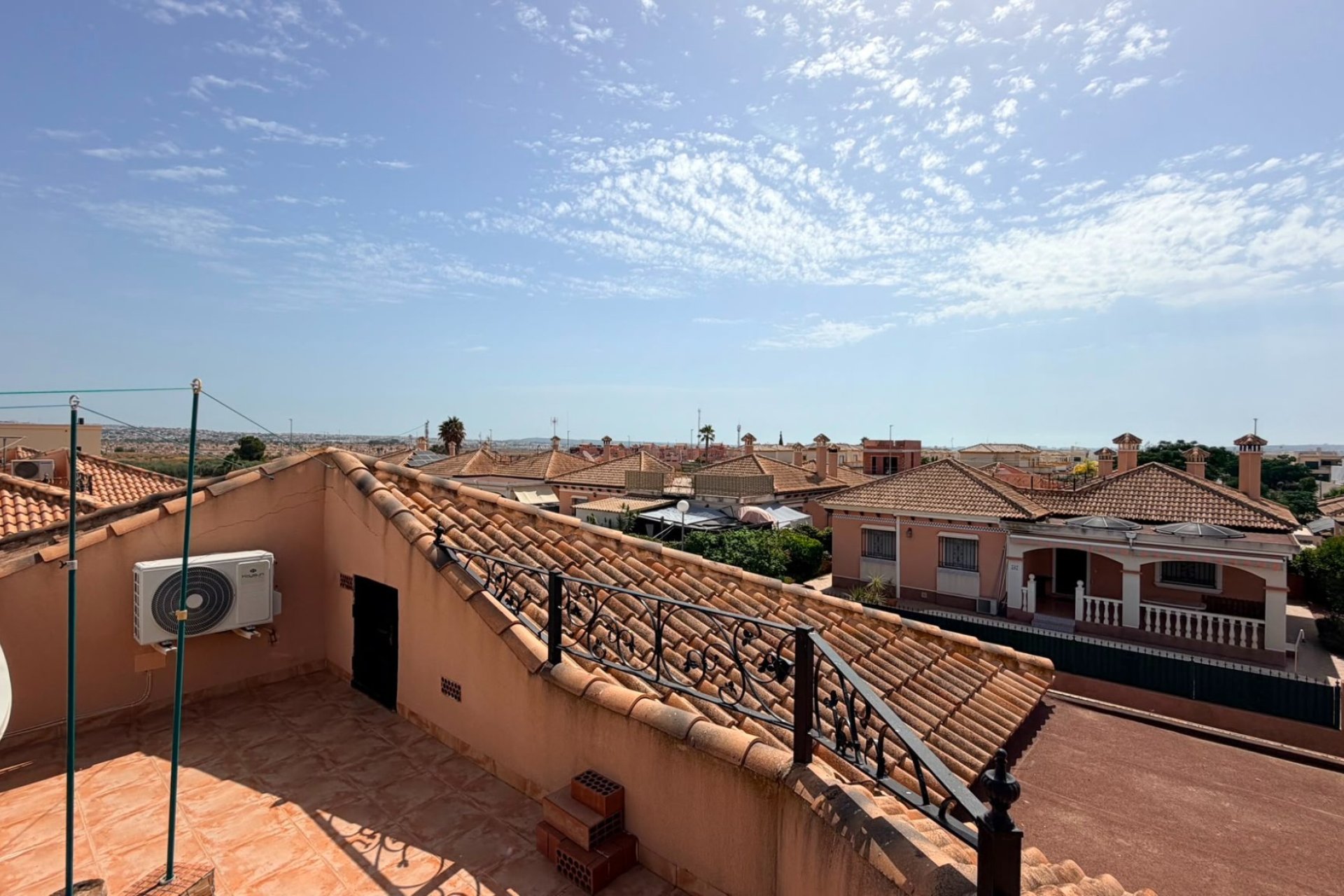 Herverkoop - Vrijstaande woning / Villa -
Los Montesinos - La Herrada