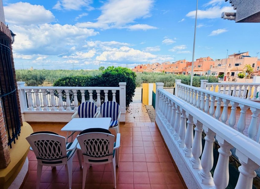 Herverkoop - Vrijstaande woning / Villa -
Los Montesinos - La Herrada