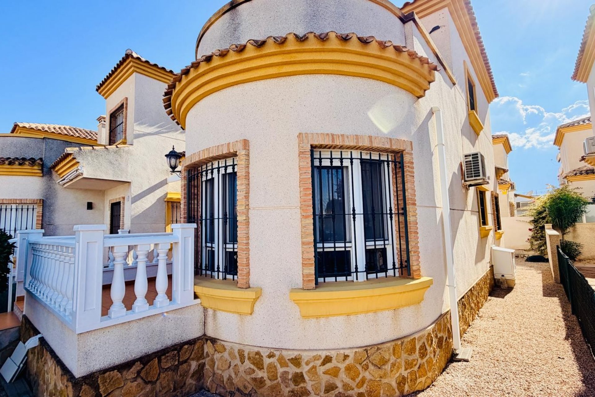 Herverkoop - Vrijstaande woning / Villa -
Los Montesinos - La Herrada