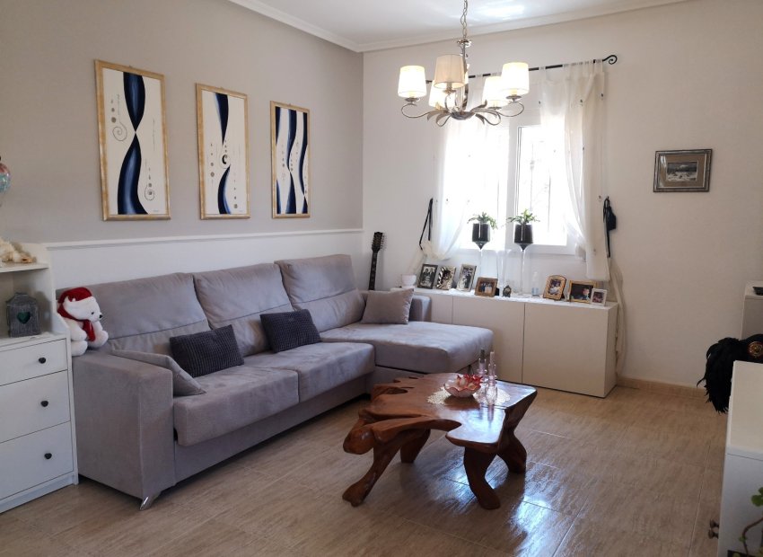 Herverkoop - Vrijstaande woning / Villa -
Los Montesinos - Los Montesinos - Urb. La Herrada