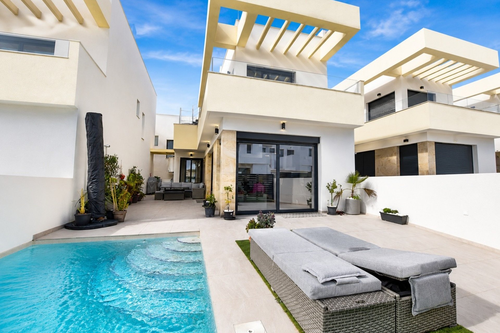Herverkoop - Vrijstaande woning / Villa -
Los Montesinos