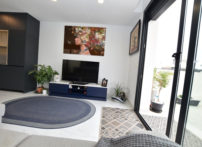 Herverkoop - Vrijstaande woning / Villa -
Los Montesinos