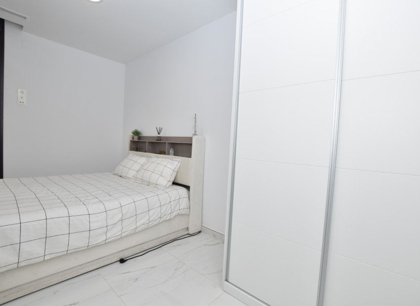 Herverkoop - Vrijstaande woning / Villa -
Los Montesinos