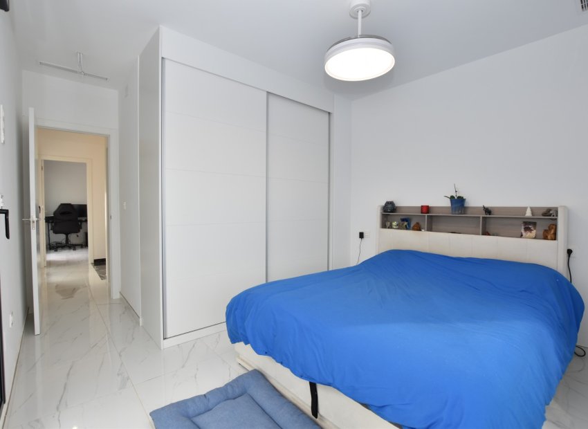 Herverkoop - Vrijstaande woning / Villa -
Los Montesinos