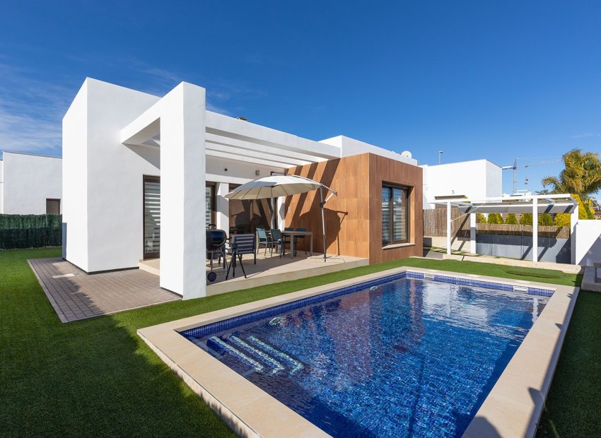 Herverkoop - Vrijstaande woning / Villa -
Orihuela Costa - Entre Naranjos Vistabella Golf