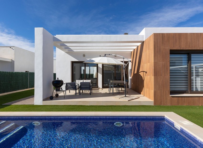 Herverkoop - Vrijstaande woning / Villa -
Orihuela Costa - Vistabella Golf