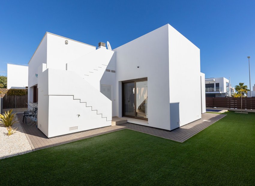Herverkoop - Vrijstaande woning / Villa -
Orihuela Costa - Vistabella Golf