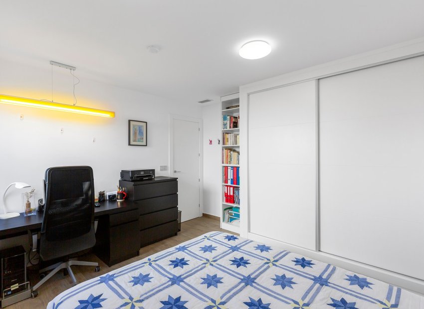 Herverkoop - Vrijstaande woning / Villa -
Orihuela - Entre Naranjos Vistabella Golf