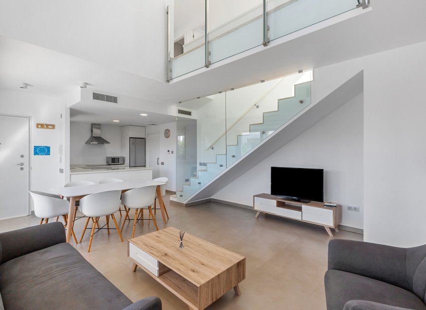 Herverkoop - Vrijstaande woning / Villa -
Orihuela - Entre Naranjos Vistabella Golf