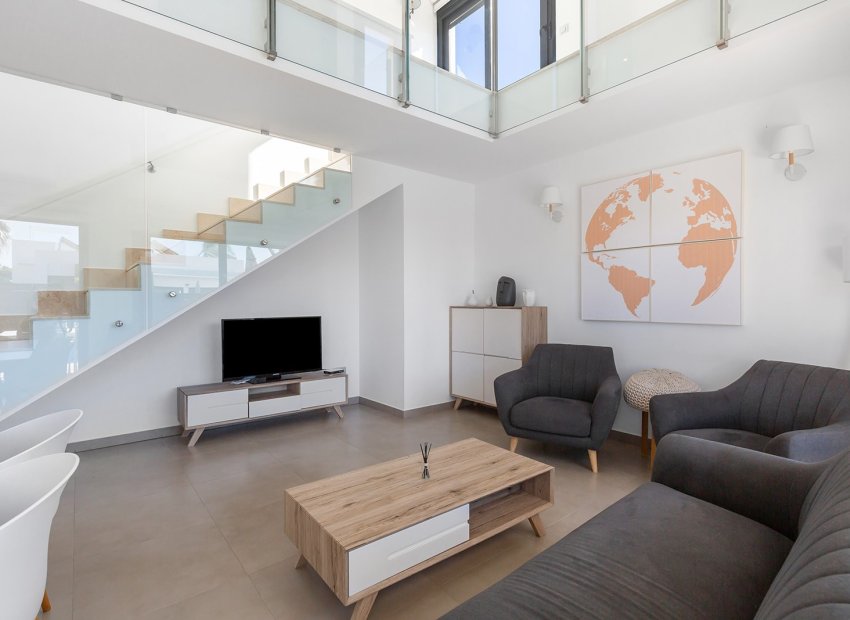 Herverkoop - Vrijstaande woning / Villa -
Orihuela - Entre Naranjos Vistabella Golf