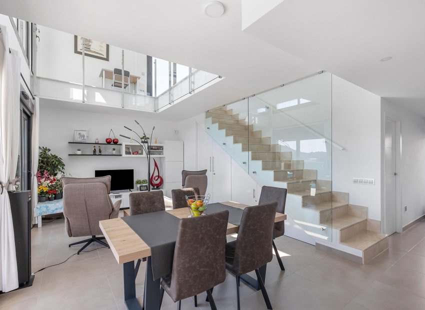 Herverkoop - Vrijstaande woning / Villa -
Orihuela - Vistabella Golf