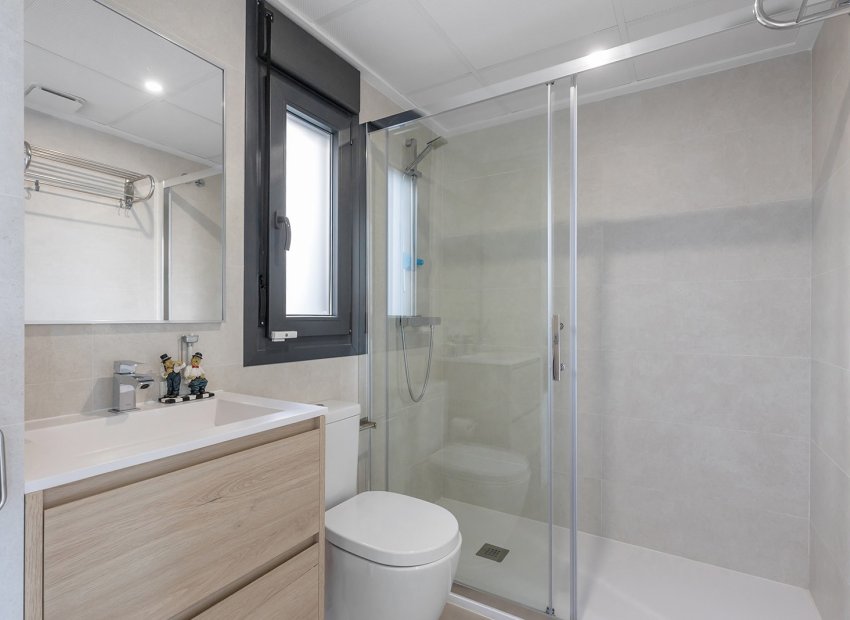 Herverkoop - Vrijstaande woning / Villa -
Orihuela - Vistabella Golf