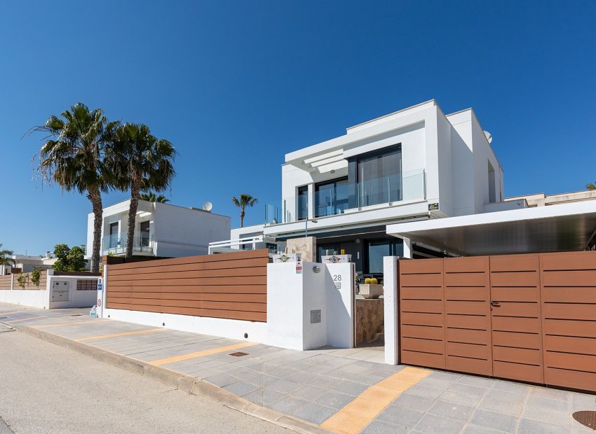 Herverkoop - Vrijstaande woning / Villa -
Orihuela - Vistabella Golf