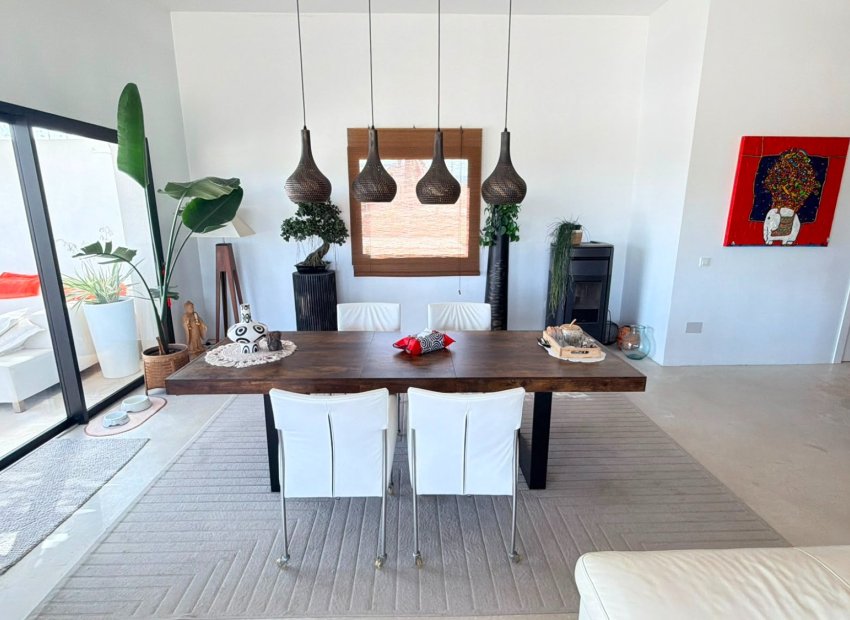 Herverkoop - Vrijstaande woning / Villa -
Pinoso