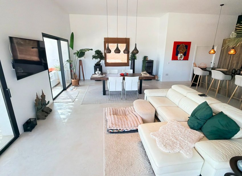 Herverkoop - Vrijstaande woning / Villa -
Pinoso