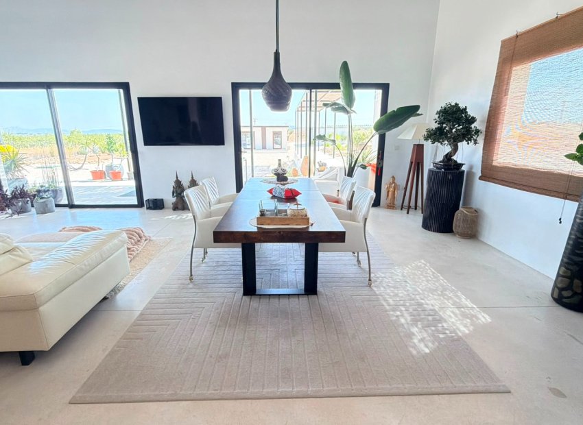 Herverkoop - Vrijstaande woning / Villa -
Pinoso
