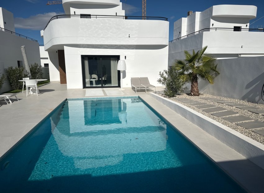 Herverkoop - Vrijstaande woning / Villa -
Rojales - Ciudad Quesada
