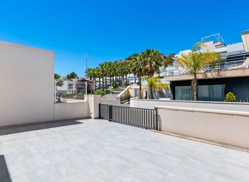 Herverkoop - Vrijstaande woning / Villa -
San Miguel de Salinas - Orihuela Costa