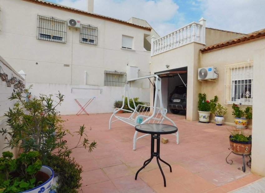 Herverkoop - Vrijstaande woning / Villa -
San Miguel de Salinas - San Miguel Salinas