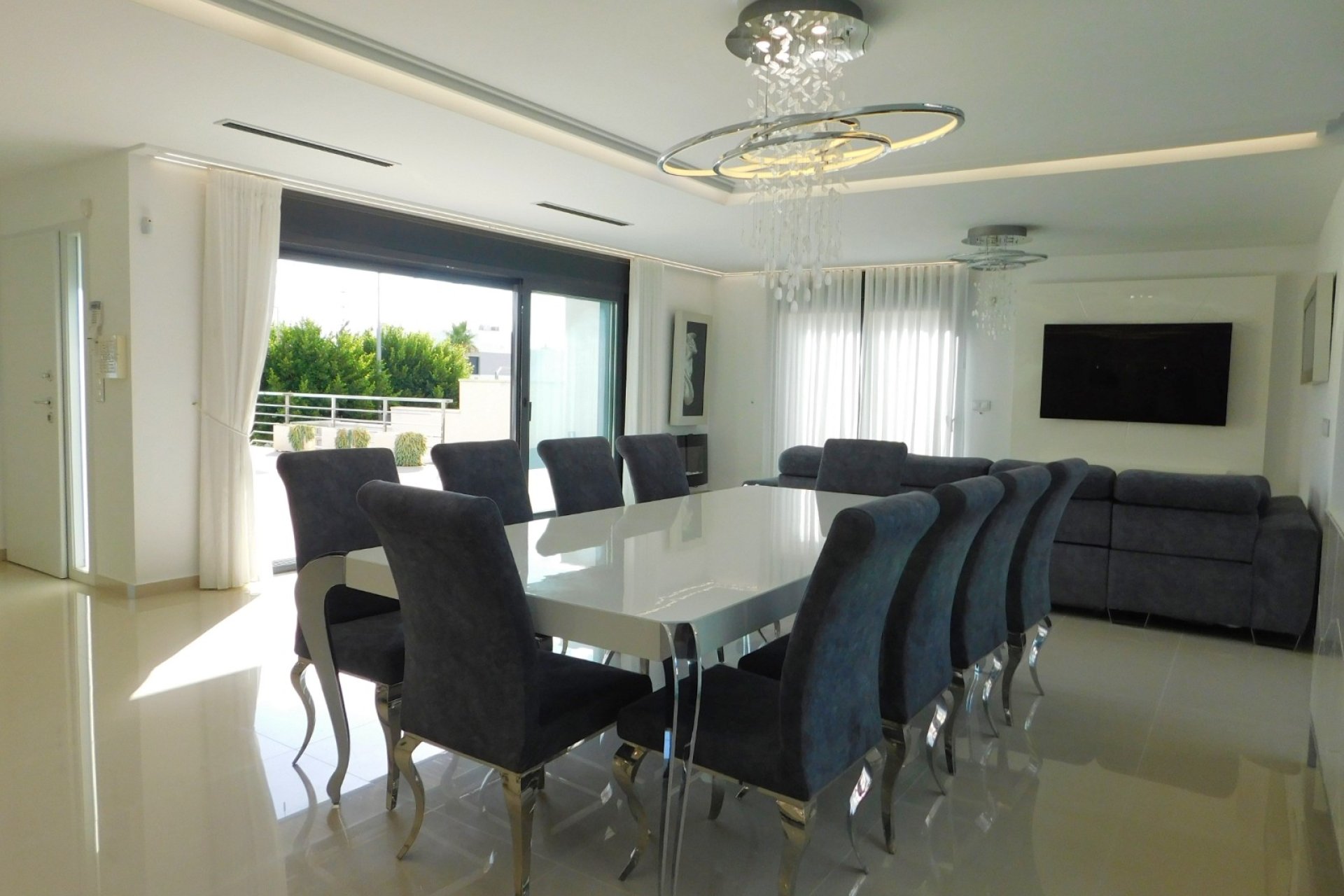 Herverkoop - Vrijstaande woning / Villa -
San Miguel de Salinas