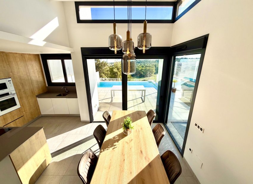 Herverkoop - Vrijstaande woning / Villa -
San Miguel de Salinas