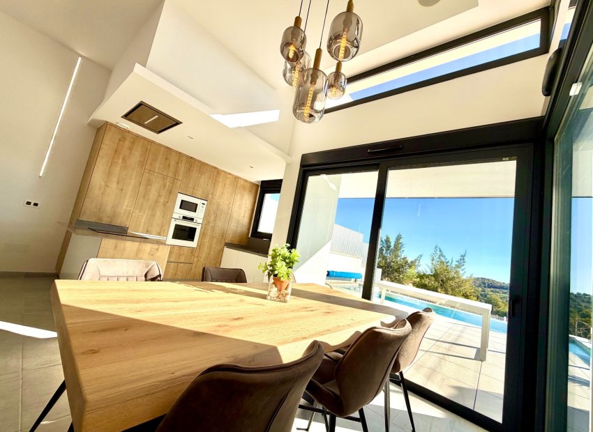 Herverkoop - Vrijstaande woning / Villa -
San Miguel de Salinas