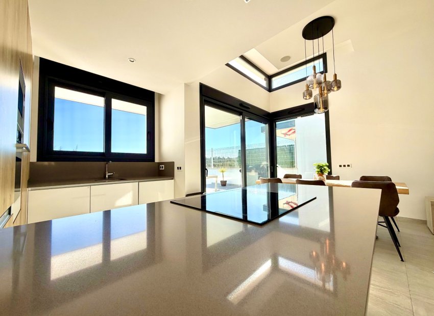 Herverkoop - Vrijstaande woning / Villa -
San Miguel de Salinas