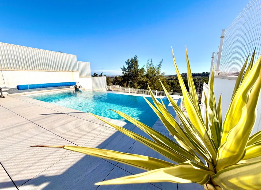Herverkoop - Vrijstaande woning / Villa -
San Miguel de Salinas