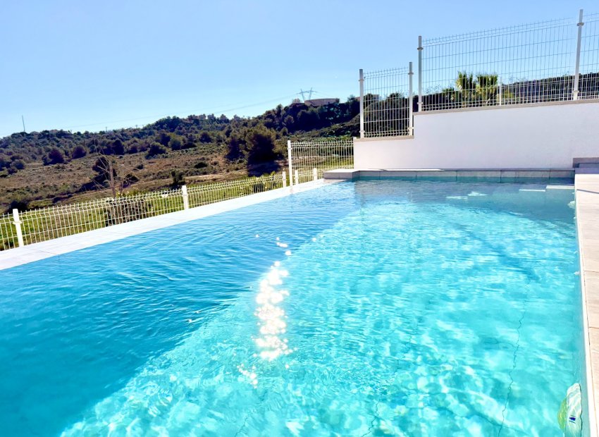 Herverkoop - Vrijstaande woning / Villa -
San Miguel de Salinas