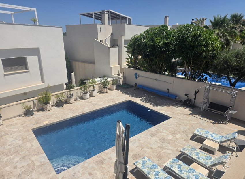 Herverkoop - Vrijstaande woning / Villa -
San Miguel de Salinas