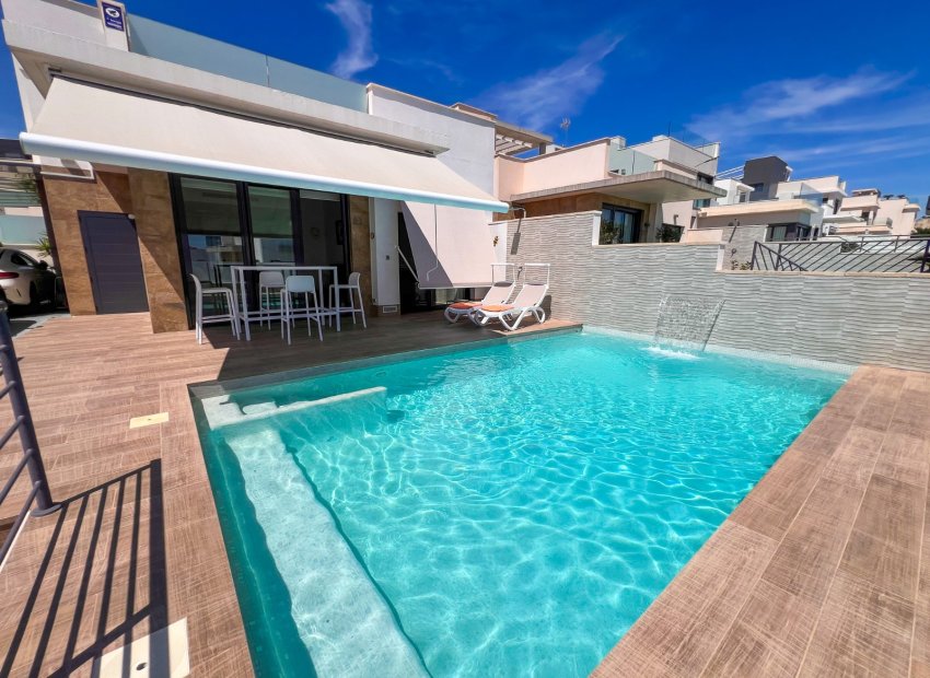 Herverkoop - Vrijstaande woning / Villa -
San Miguel de Salinas