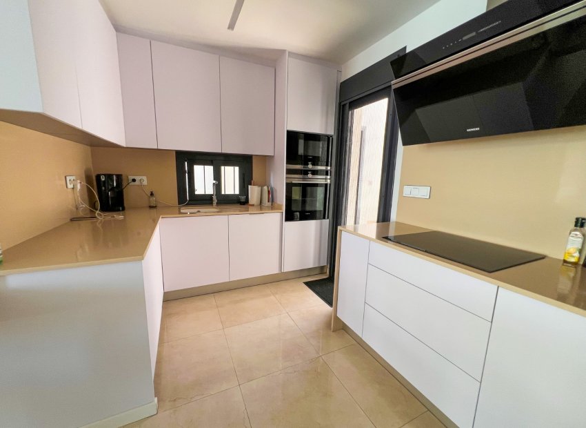 Herverkoop - Vrijstaande woning / Villa -
San Miguel de Salinas