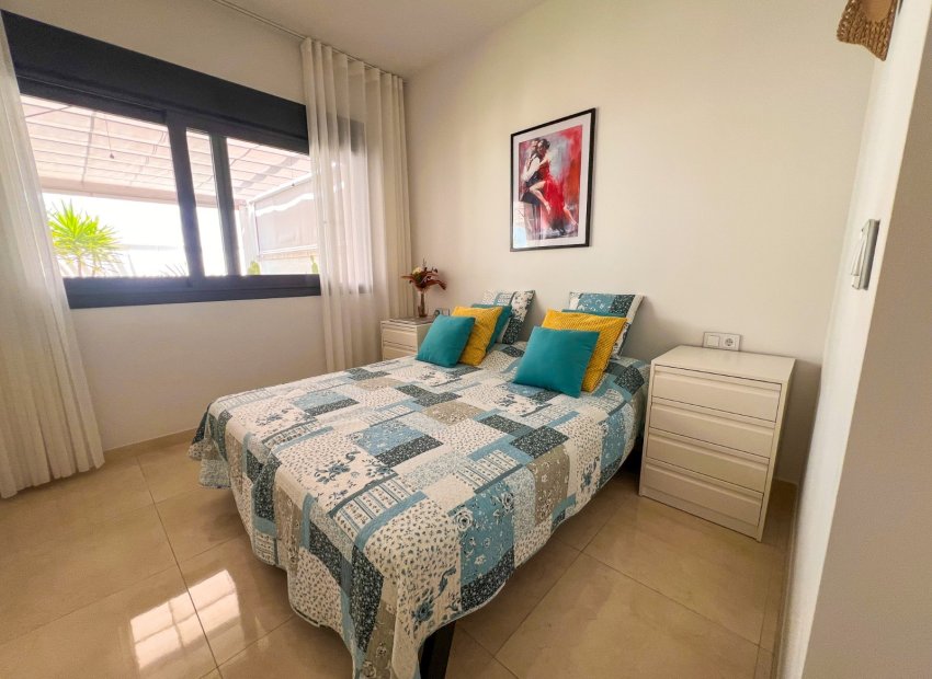 Herverkoop - Vrijstaande woning / Villa -
San Miguel de Salinas