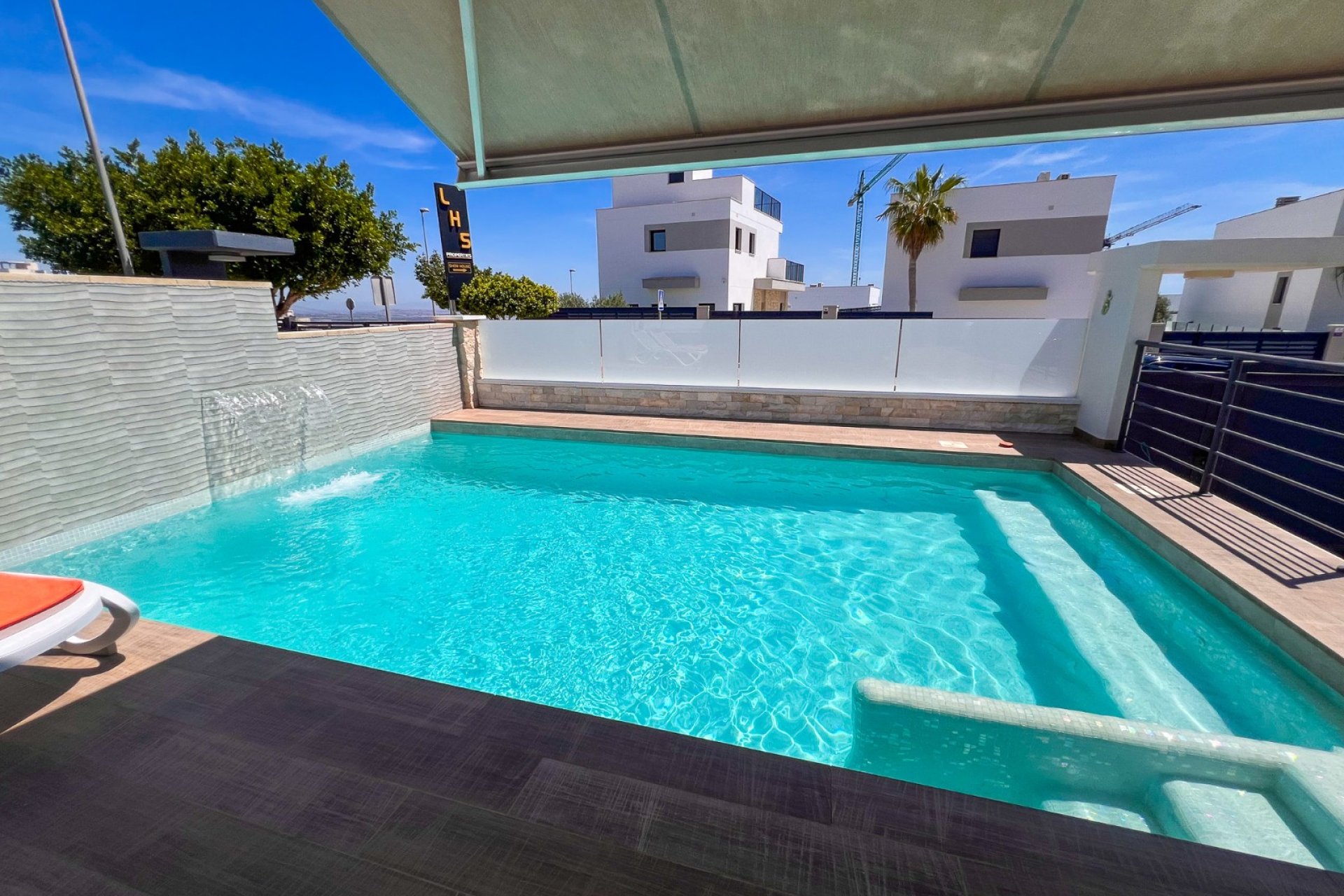 Herverkoop - Vrijstaande woning / Villa -
San Miguel de Salinas