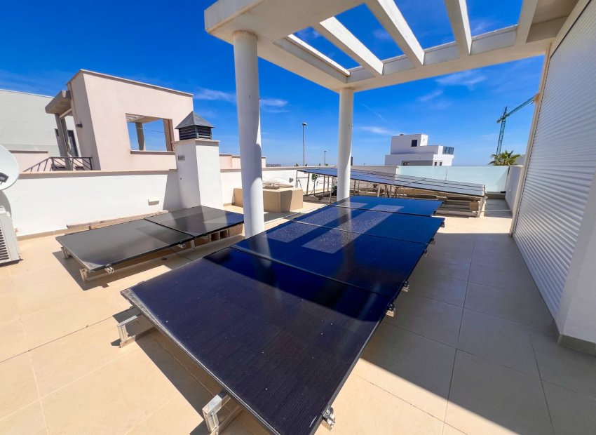 Herverkoop - Vrijstaande woning / Villa -
San Miguel de Salinas