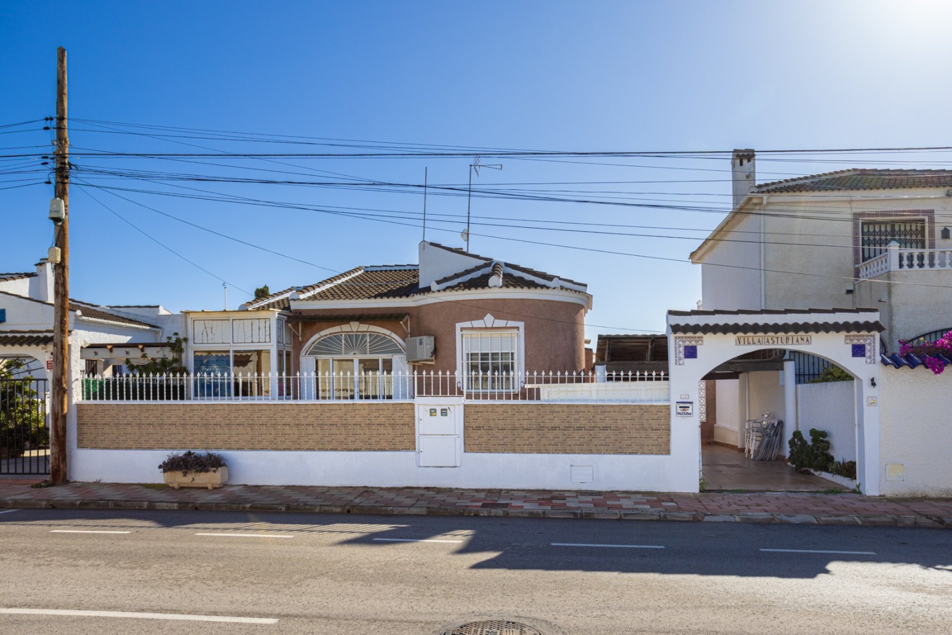 Herverkoop - Vrijstaande woning / Villa -
Torrevieja - Urbanización San Luis