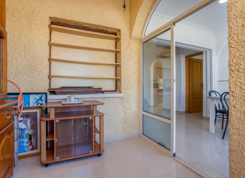 Herverkoop - Vrijstaande woning / Villa -
Torrevieja - Urbanización San Luis