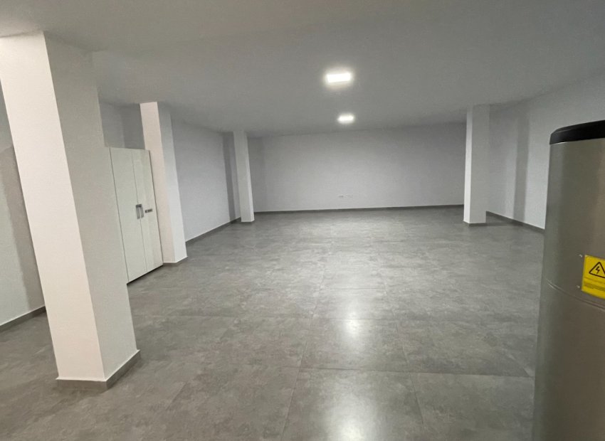 Herverkoop - Vrijstaande woning / Villa -
Villamartin