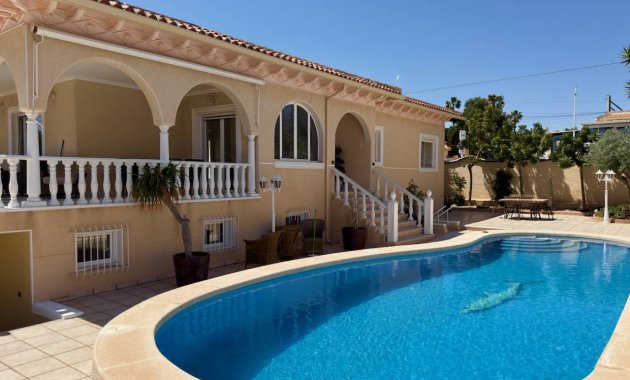Independiente / Villa - Reventa - Ciudad Quesada - Rojales - Ciudad Quesada