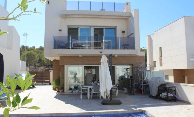 Independiente / Villa - Reventa - San Miguel de Salinas - San Miguel de Salinas