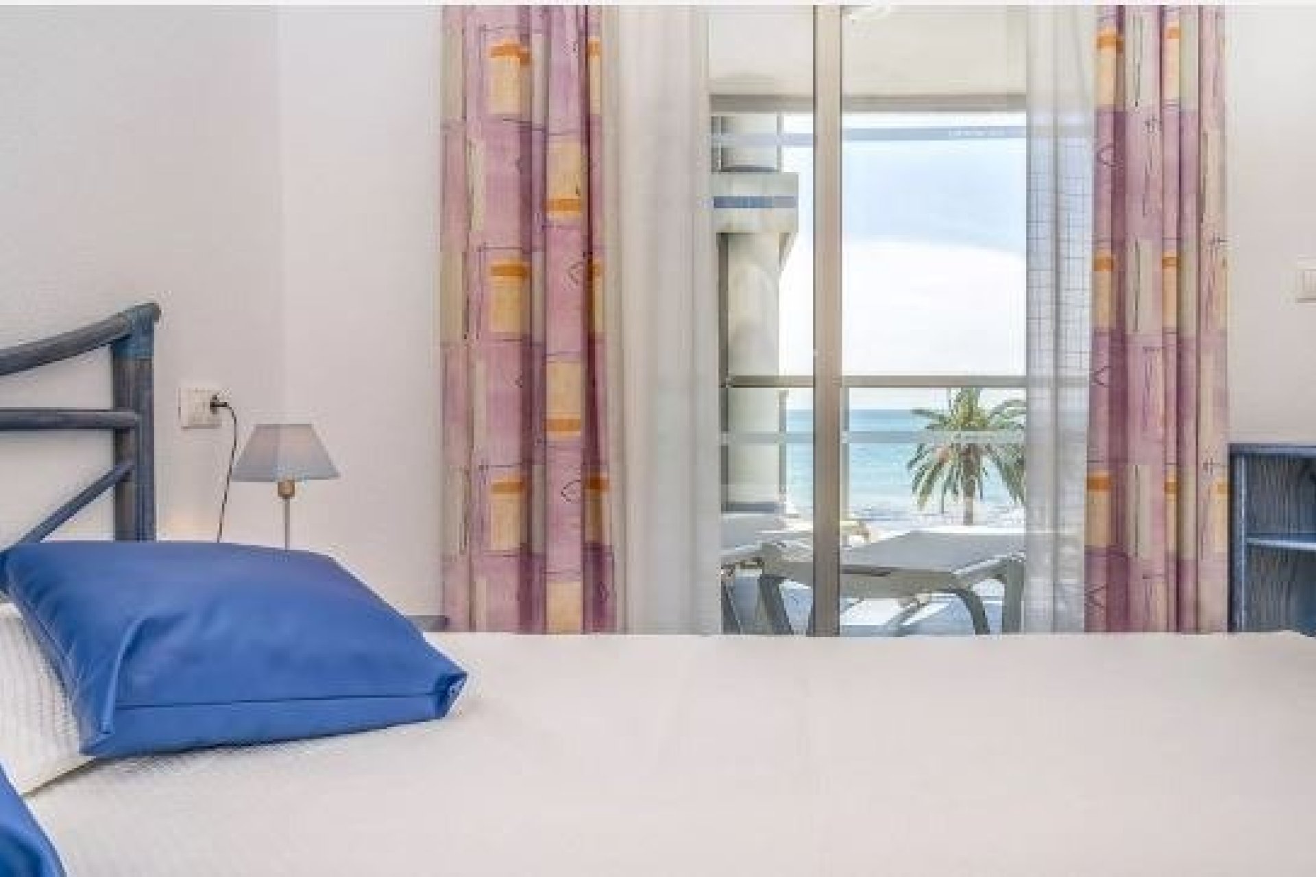 Neue Gebäude - Apartment -
Calpe - Playa La Fossa