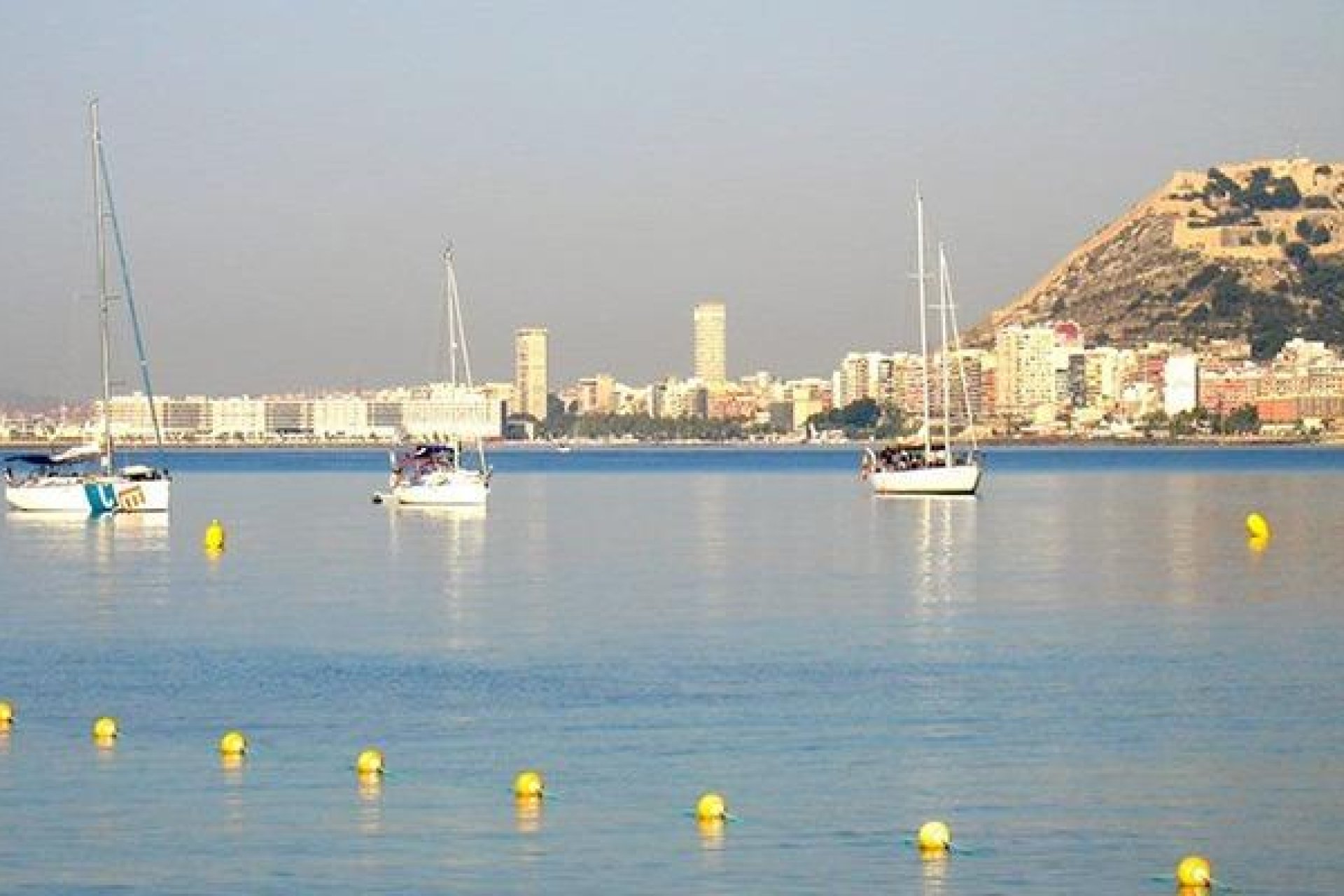 Neue Gebäude - Apartment -
Denia - El Verger