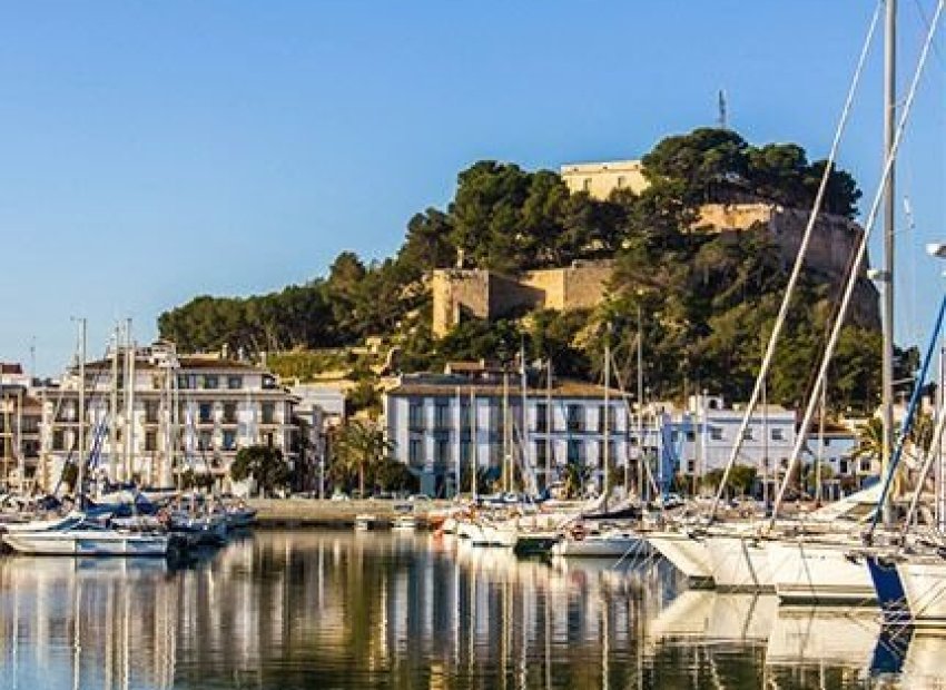 Neue Gebäude - Apartment -
Denia - Puerto Denia