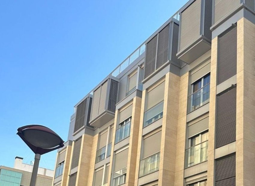 Neue Gebäude - Apartment -
Elche