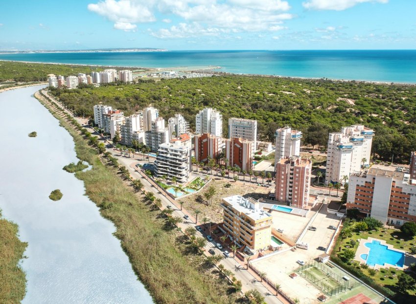 Neue Gebäude - Apartment -
Guardamar del Segura - Puerto