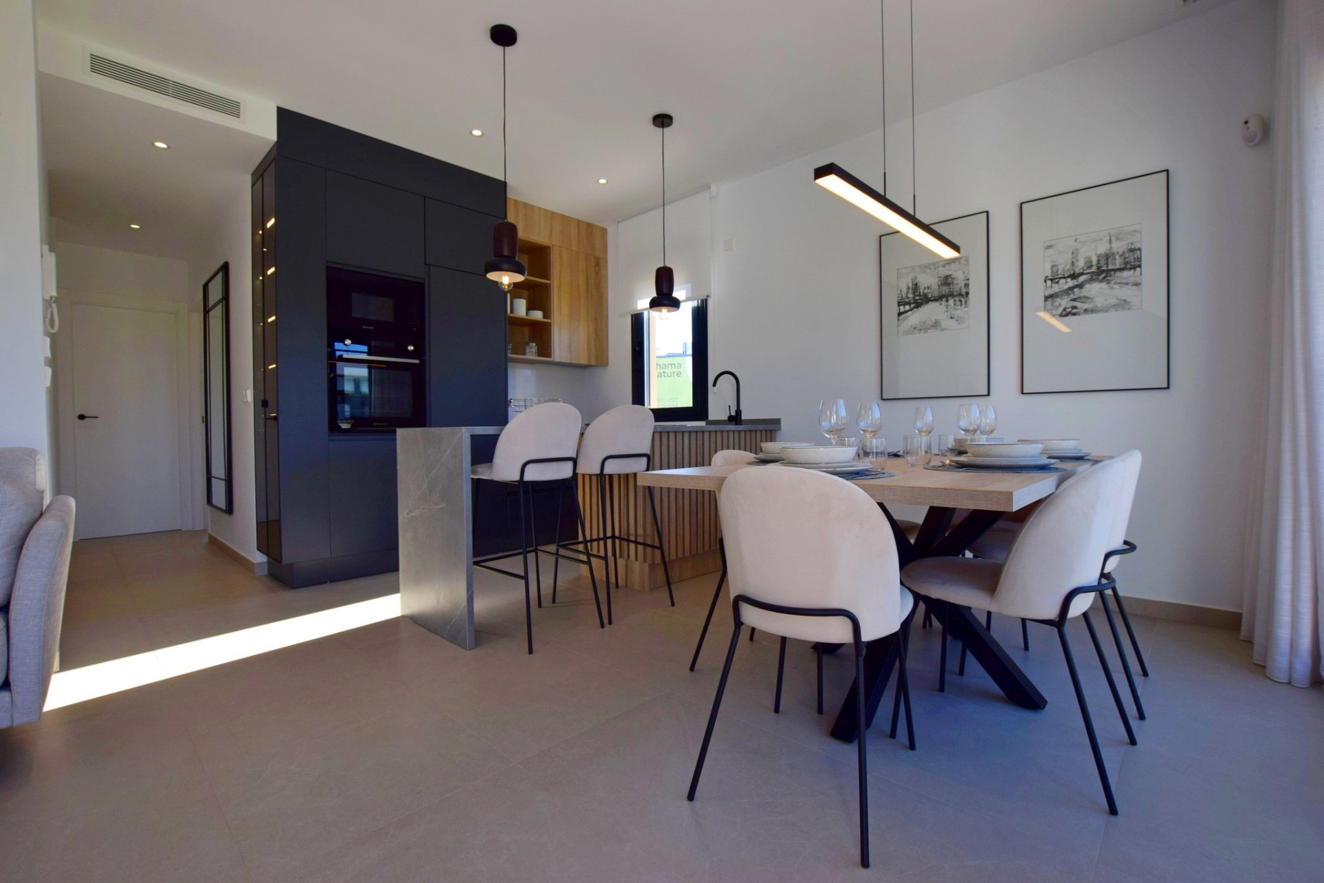 Neue Gebäude - Apartment -
Los Guardianes