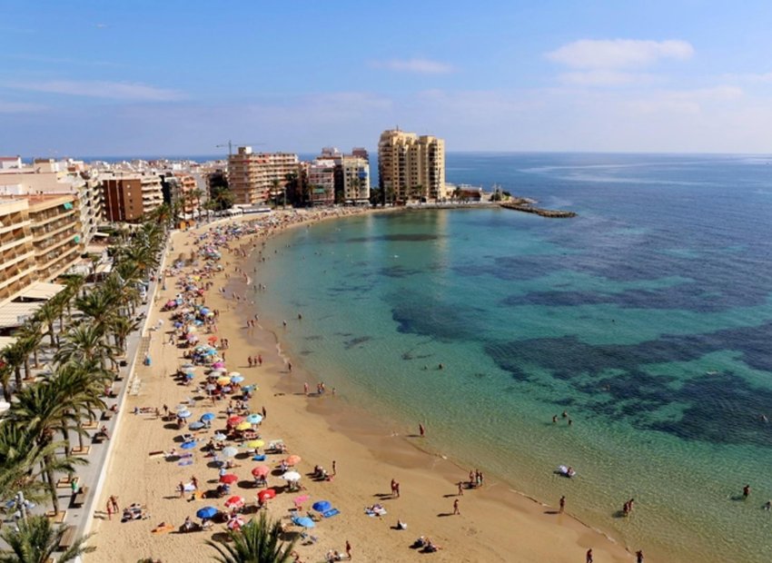 Neue Gebäude - Apartment -
Torrevieja - Playa de El Cura