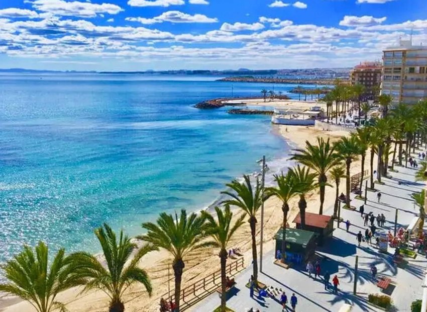 Neue Gebäude - Apartment -
Torrevieja - Playa de El Cura