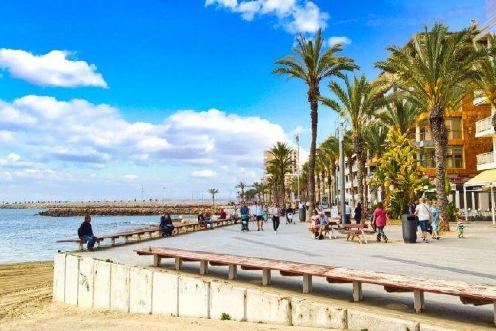 Neue Gebäude - Apartment -
Torrevieja - Playa de El Cura