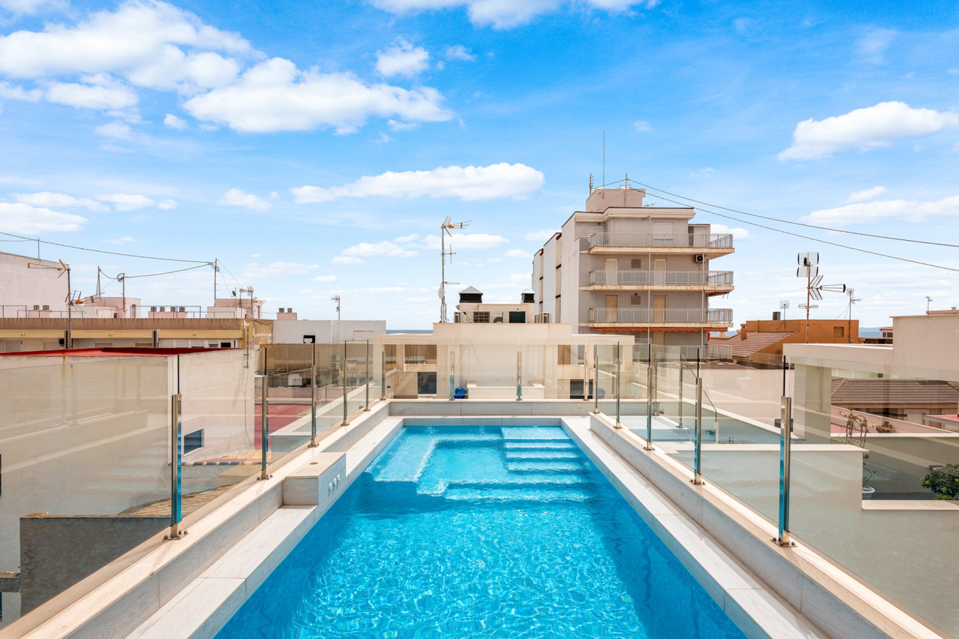 Neue Gebäude - Apartment -
Torrevieja